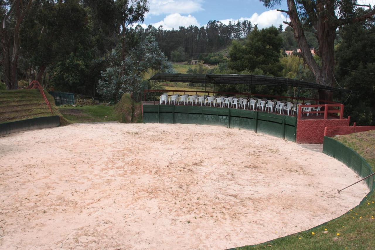 Hotel Y Centro De Convenciones Pueblito De Yerbabuena Paraiso Natural Chía Dış mekan fotoğraf