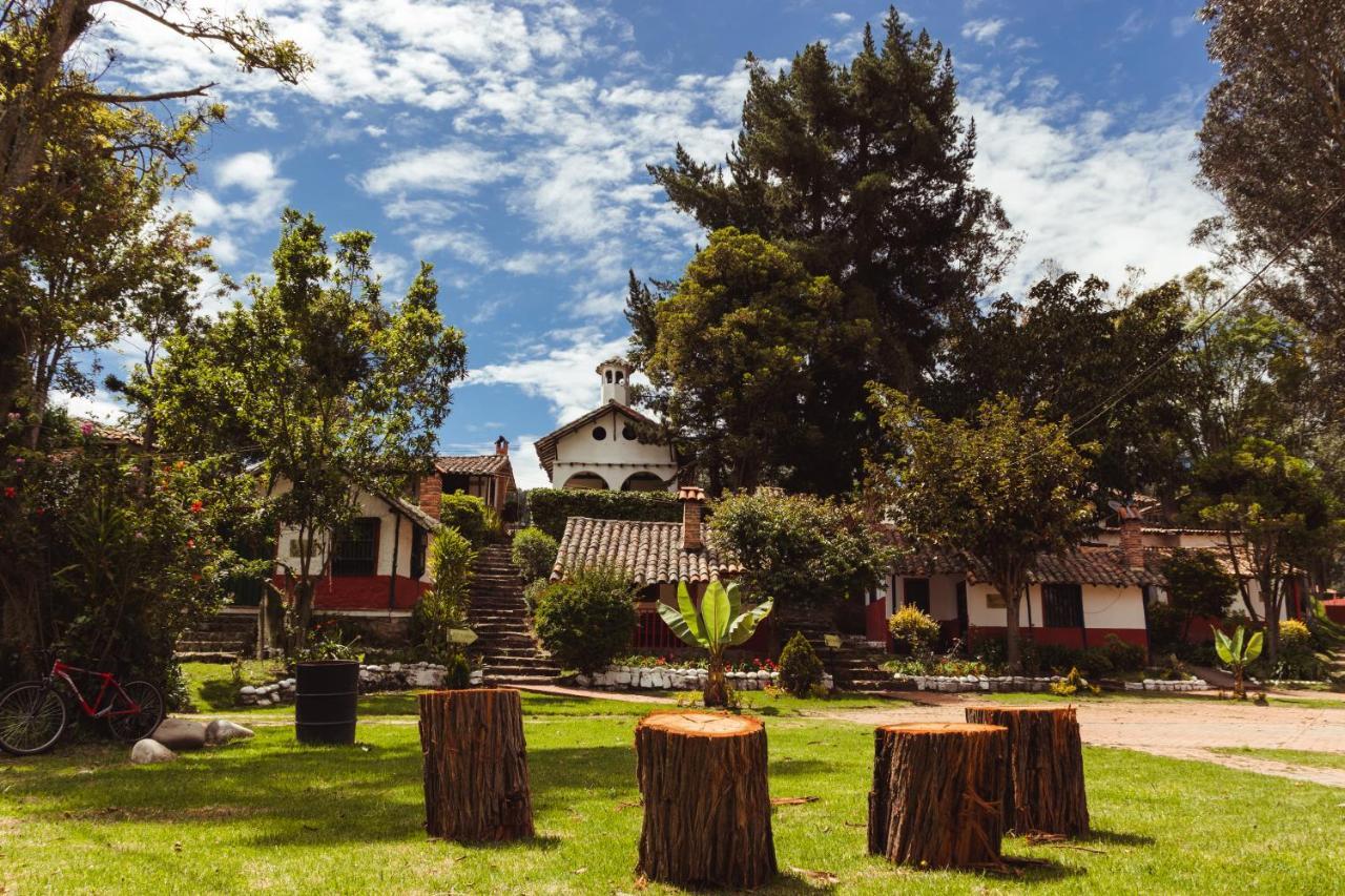 Hotel Y Centro De Convenciones Pueblito De Yerbabuena Paraiso Natural Chía Dış mekan fotoğraf